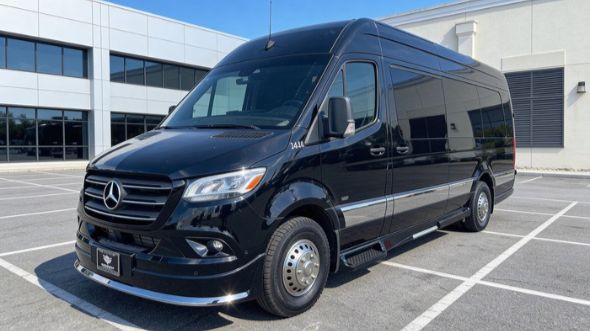 10 passenger sprinter van minneapolis